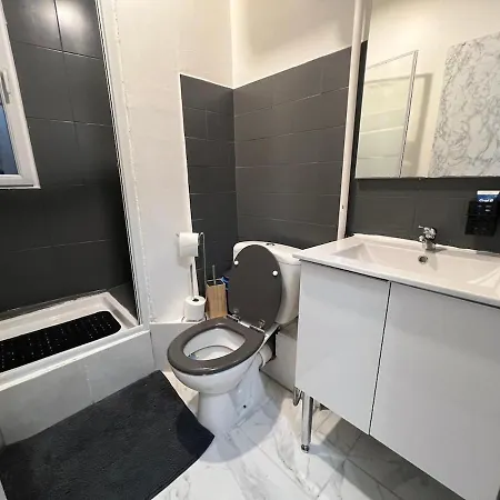 Grand T1 Confortable - Calme Et Proche De Paris * Montreuil (Seine-Saint-Denis)