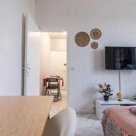 Apartment Grand T1 Confortable - Calme Et Proche De Paris *